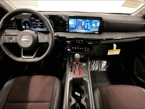 New 2026 Nissan Kicks SR w/ SR Premium Package image 6