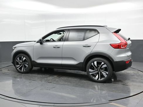 Used 2025 Volvo XC40 B5 Ultra w/ Climate Package AWD/4WD image 10
