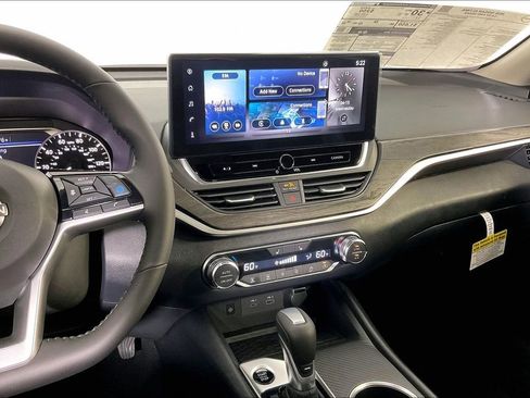 New 2026 Nissan Altima 2.5 SV w/ SV Premium Package FWD image 11