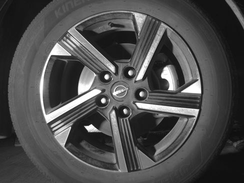 Used 2025 Nissan Sentra SV FWD image 13