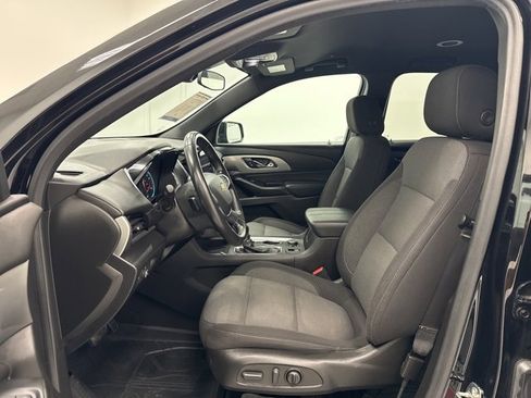Used 2022 Chevrolet Traverse LT w/ LPO, 'HIT The Road' Package image 23