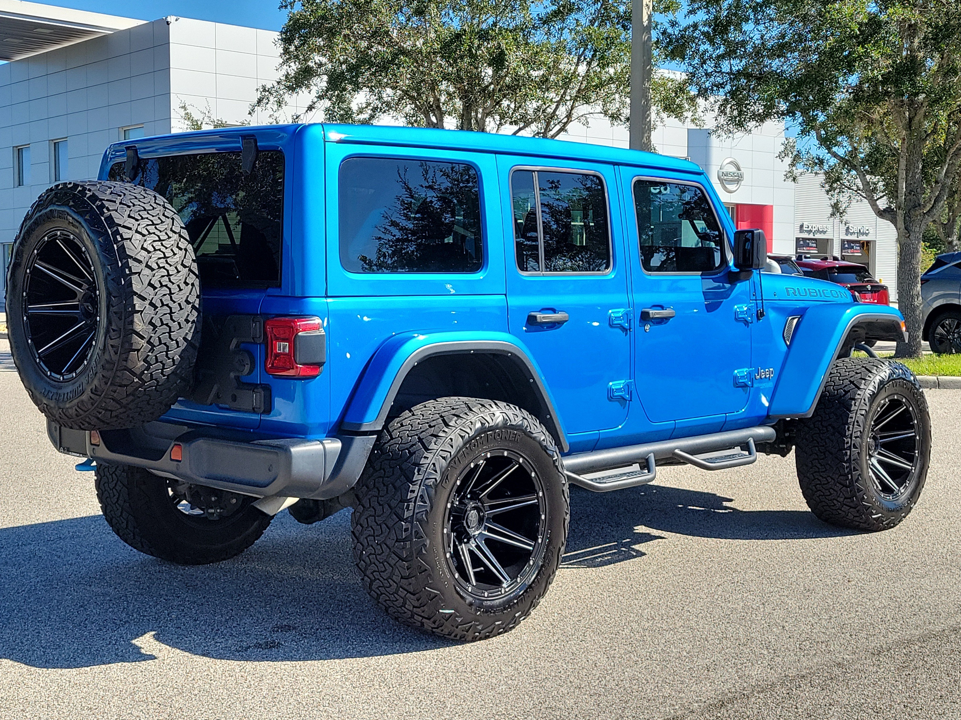 Used 2021 Jeep Wrangler Unlimited Rubicon 4xe w/ Cold Weather Group AWD/4WD image 5