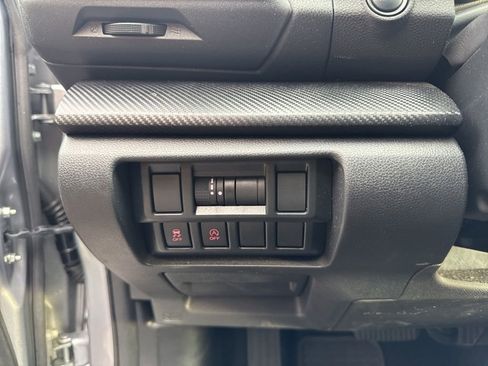 Used 2021 Subaru Crosstrek 2.0i image 20