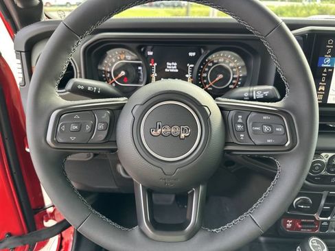 New 2025 Jeep Gladiator Mojave image 29