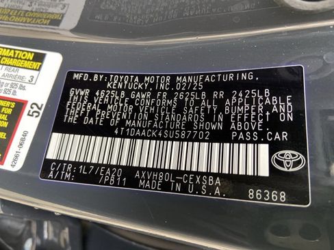 Used 2025 Toyota Camry SE image 32