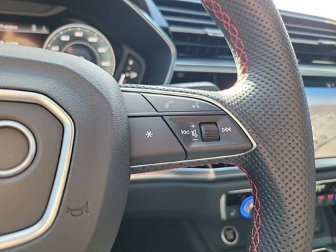 Certified 2025 Audi Q3 2.0T Premium Plus w/ Premium Plus Package image 22