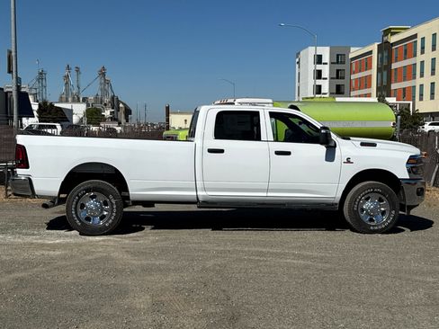 New 2026 RAM 2500 Tradesman image 2