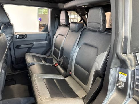 Used 2023 Ford Bronco Big Bend w/ Sasquatch Package AWD/4WD image 36