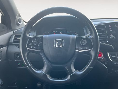 Used 2019 Honda Pilot Touring image 14