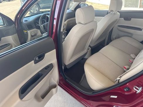 Used 2009 Hyundai Accent GLS w/ Premium Pkg 6 FWD image 15