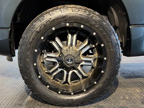 Used 2004 Ford Explorer Sport Trac XLT image 22