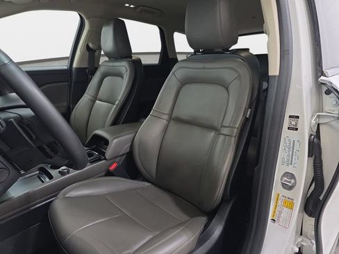 Certified 2023 Lincoln Corsair AWD w/ Equipment Group 101A image 12