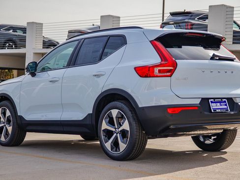 New 2026 Volvo XC40 B5 Plus w/ Protection Package Premier image 4