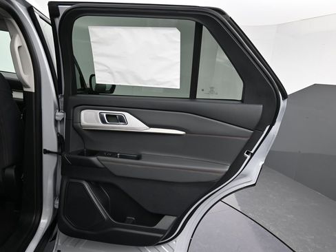 New 2026 Ford Explorer Active AWD/4WD image 24