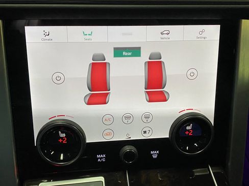 Used 2020 Land Rover Range Rover Long Wheelbase HSE image 18