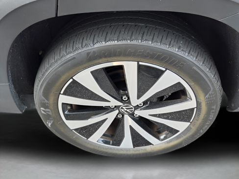 Used 2022 Volkswagen Taos SE AWD/4WD image 28