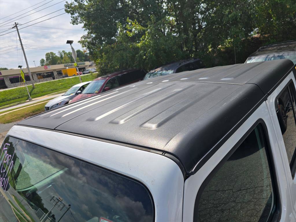Used 2020 Jeep Gladiator Sport AWD/4WD image 13
