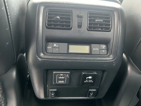 Used 2018 Nissan Pathfinder SL w/ Cargo Package image 14