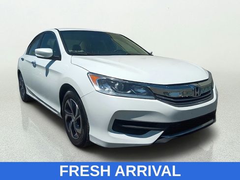 Used 2017 Honda Accord LX image 1