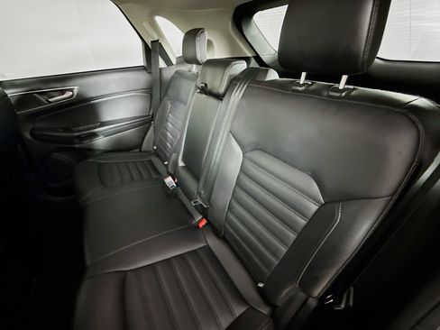 Used 2024 Ford Edge SEL image 27
