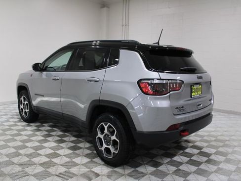 Used 2022 Jeep Compass Trailhawk image 9