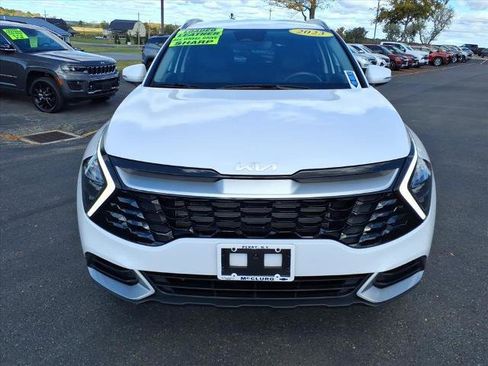 Used 2023 Kia Sportage EX image 2