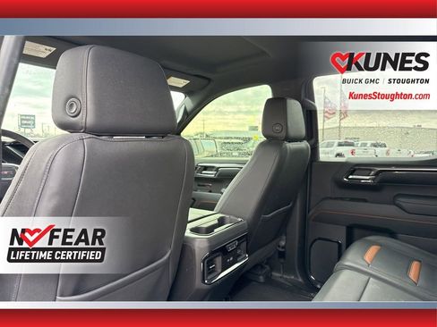Used 2023 GMC Sierra 1500 AT4 w/ AT4 Preferred Package image 39