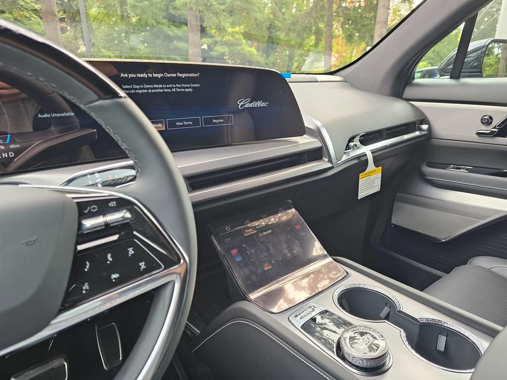 New 2027 Cadillac Vistiq Luxury AWD/4WD image 29