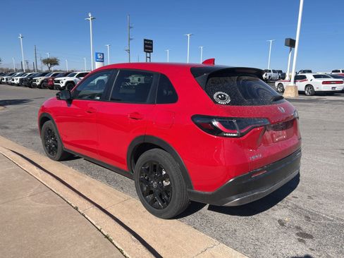 Used 2024 Honda HR-V Sport image 7