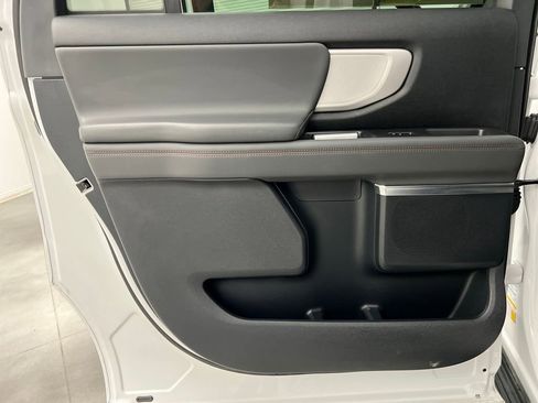 Used 2025 Ford Expedition Max Active image 16