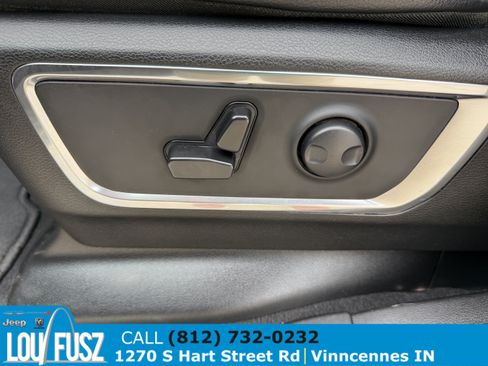 Used 2025 RAM 1500 Laramie AWD/4WD image 19
