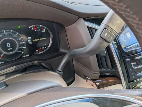 Used 2016 Cadillac Escalade ESV Luxury image 71