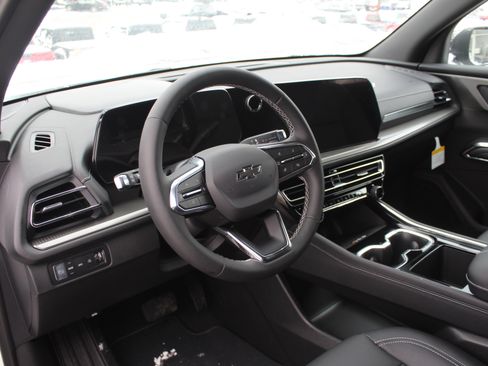 New 2026 Chevrolet Traverse LT w/ Midnight/Sport Edition image 10