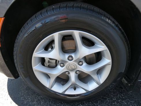 Used 2019 Chrysler Pacifica Touring Plus w/ Advanced Safetytec Group FWD image 10