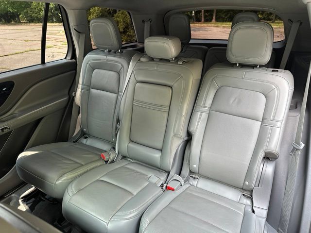 Used 2021 Lincoln Aviator Grand Touring w/ Elements Package Plus AWD/4WD image 13