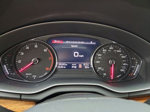 Used 2023 Audi Q5 2.0T Premium w/ Convenience Package AWD/4WD image 10