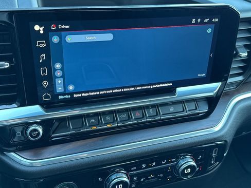 Used 2024 GMC Sierra 1500 SLT image 8