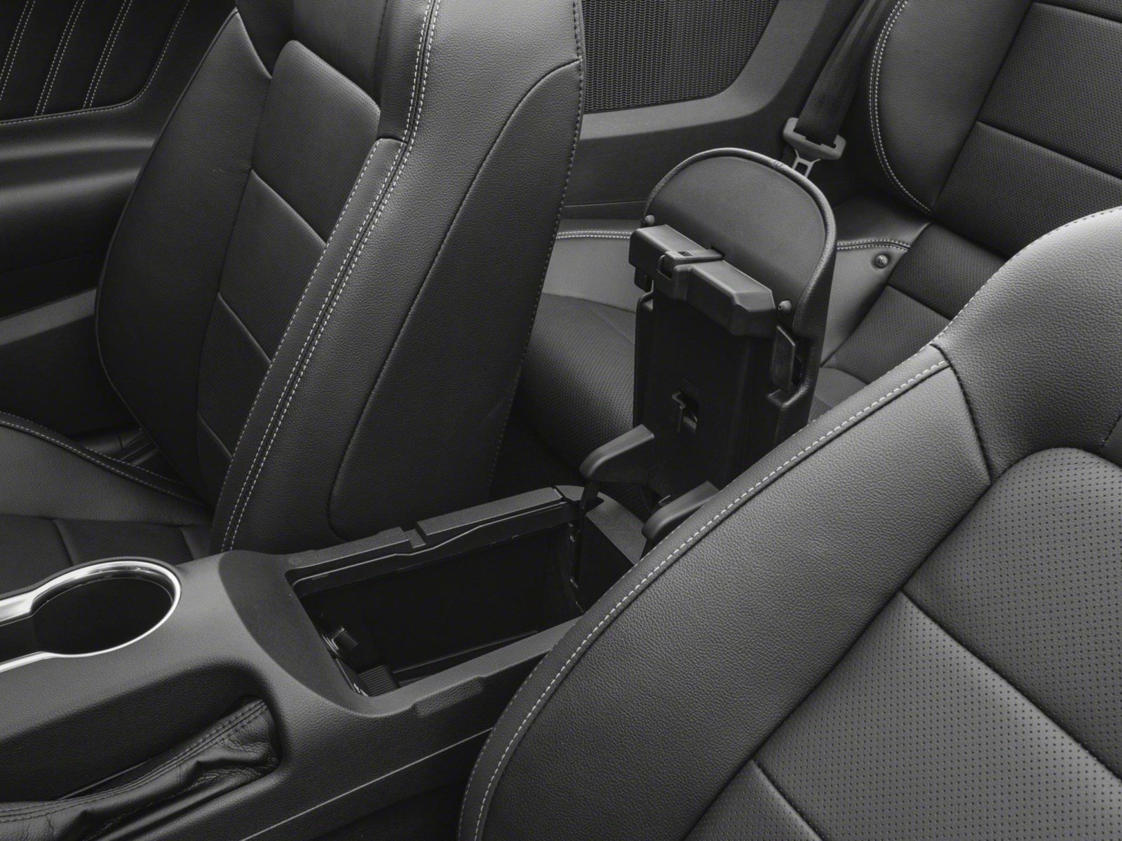 Used 2018 Ford Mustang Premium RWD image 8