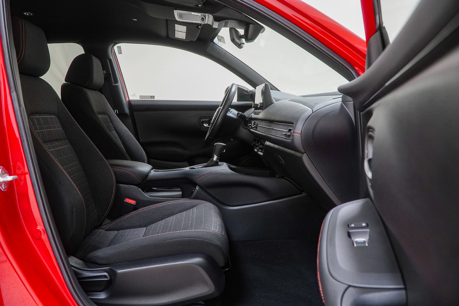 Certified 2024 Honda HR-V Sport image 32
