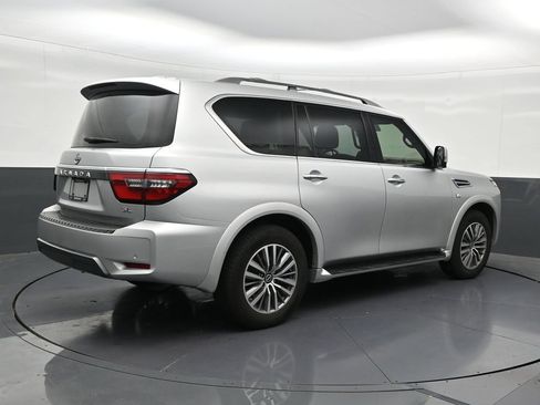 Used 2022 Nissan Armada SL RWD image 5
