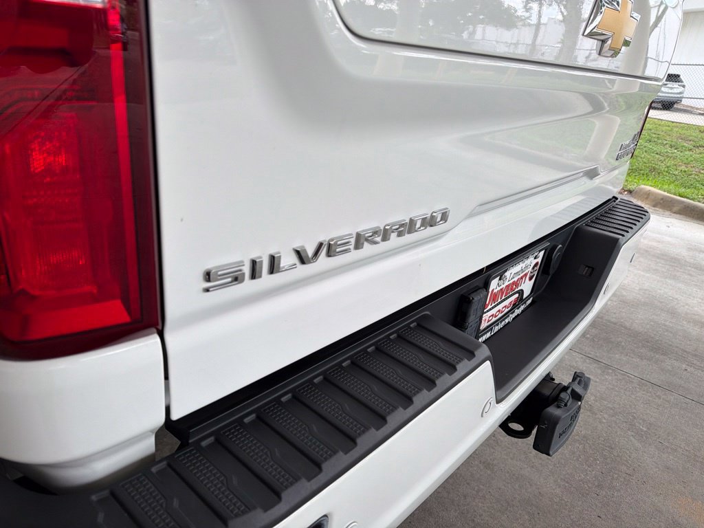 Used 2022 Chevrolet Silverado 2500 High Country w/ Z71 Off-Road Package AWD/4WD image 22
