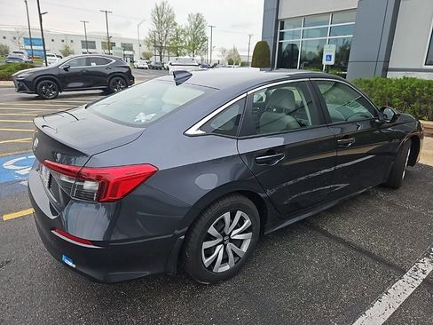 Used 2023 Honda Civic LX image 3
