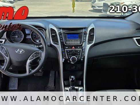 Used 2016 Hyundai Elantra GT image 32