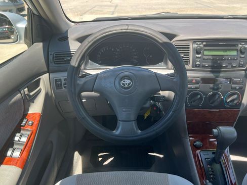Used 2007 Toyota Corolla LE FWD image 12