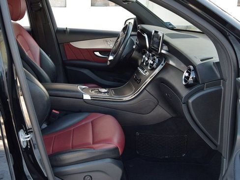 Used 2019 Mercedes-Benz GLC 300 4MATIC image 20