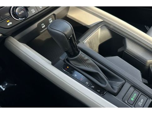 Certified 2023 Honda Accord EX image 33