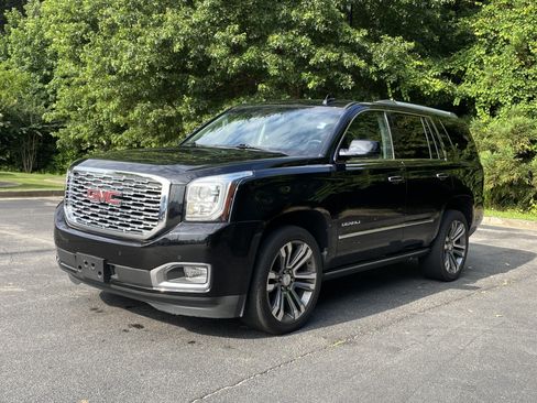 Used 2018 GMC Yukon Denali w/ Denali Ultimate Package AWD/4WD image 5