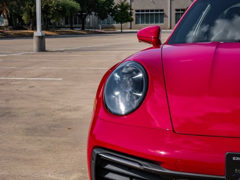 Used 2023 Porsche 911 Targa 4S AWD/4WD image 29
