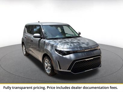 Used 2025 Kia Soul LX w/ LX Technology Package
