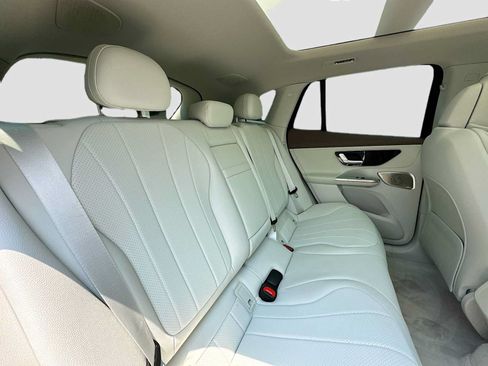 Used 2023 Mercedes-Benz EQE 350+ 4MATIC SUV w/ AMG Line Exterior Package image 28